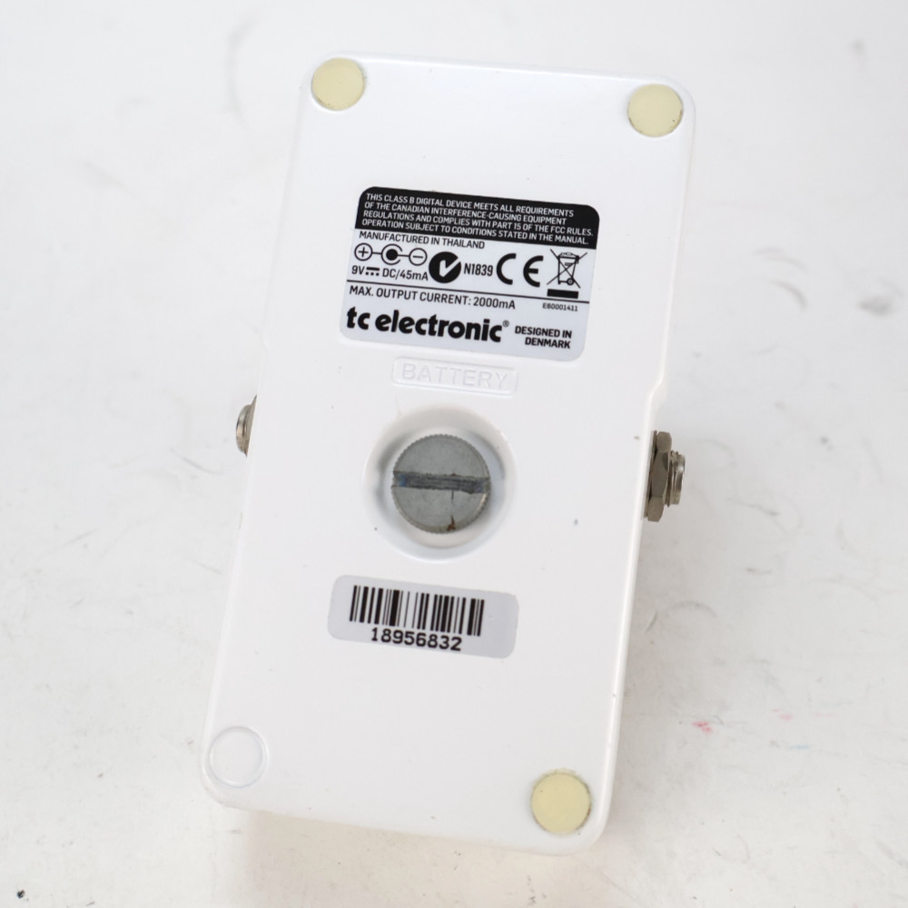 【中古】 チューナー tc electronic PolyTune 3 バッファー内蔵 ポリフォニックチューナー ポリチューン ペダルチューナー ボトム画像