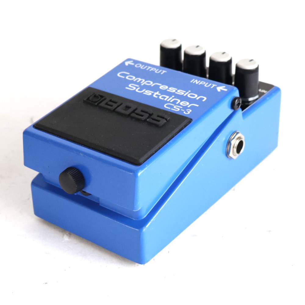 【中古】コンプレッサー エフェクター BOSS CS-3 Compression Sustainer ギターエフェクター 斜めアングル画像