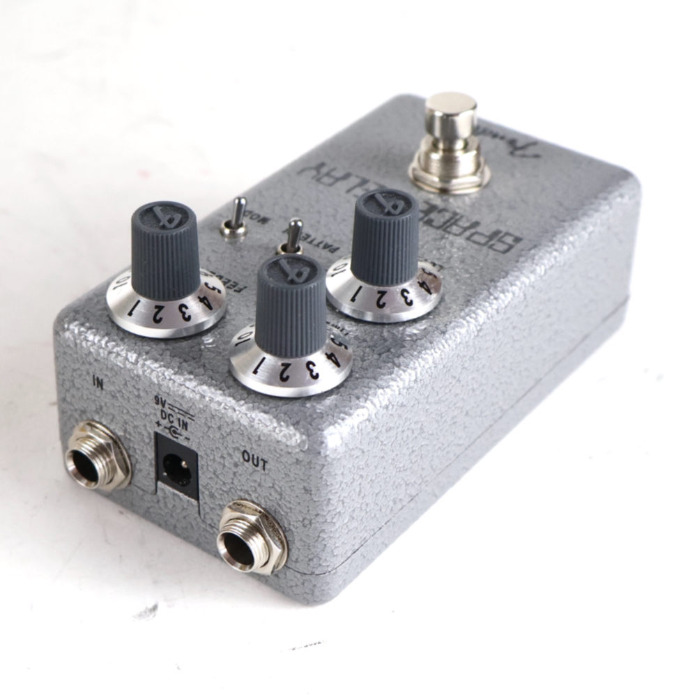 【中古】 Fender Hammertone Space Delay ディレイ ギターエフェクター リア斜めアングル画像