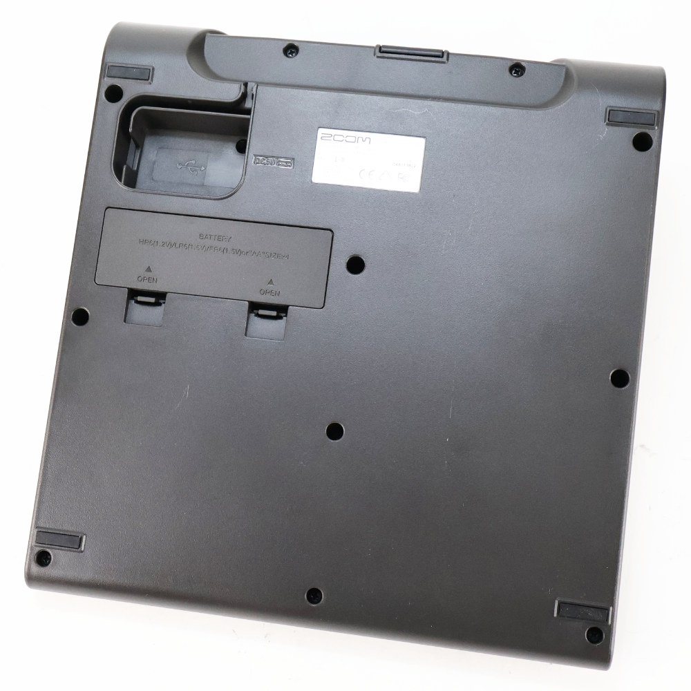 【中古】 ライブミキサー＆レコーダー ズーム ZOOM LIVETRAK L-8 8チャンネル 本体画像 裏