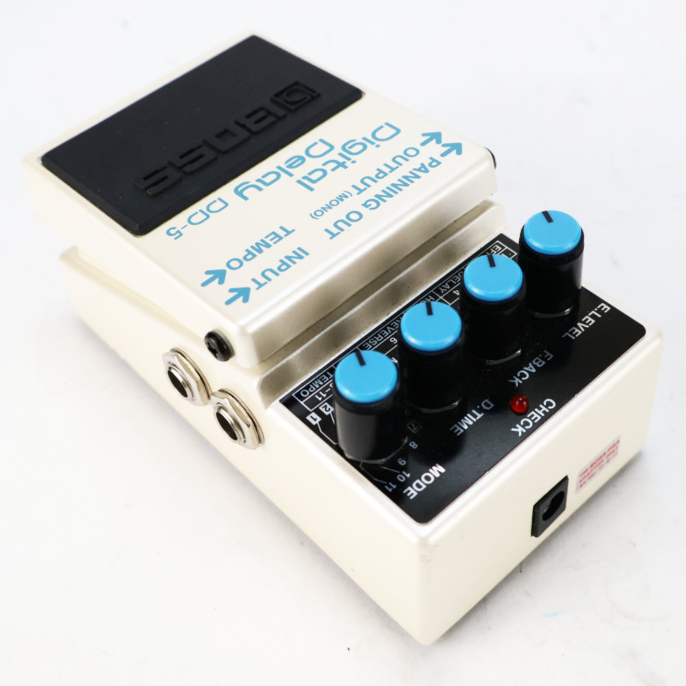 【中古】 デジタルディレイ エフェクター BOSS DD-5 Digtal Delay ギターエフェクター ディレイ 本体画像 斜め