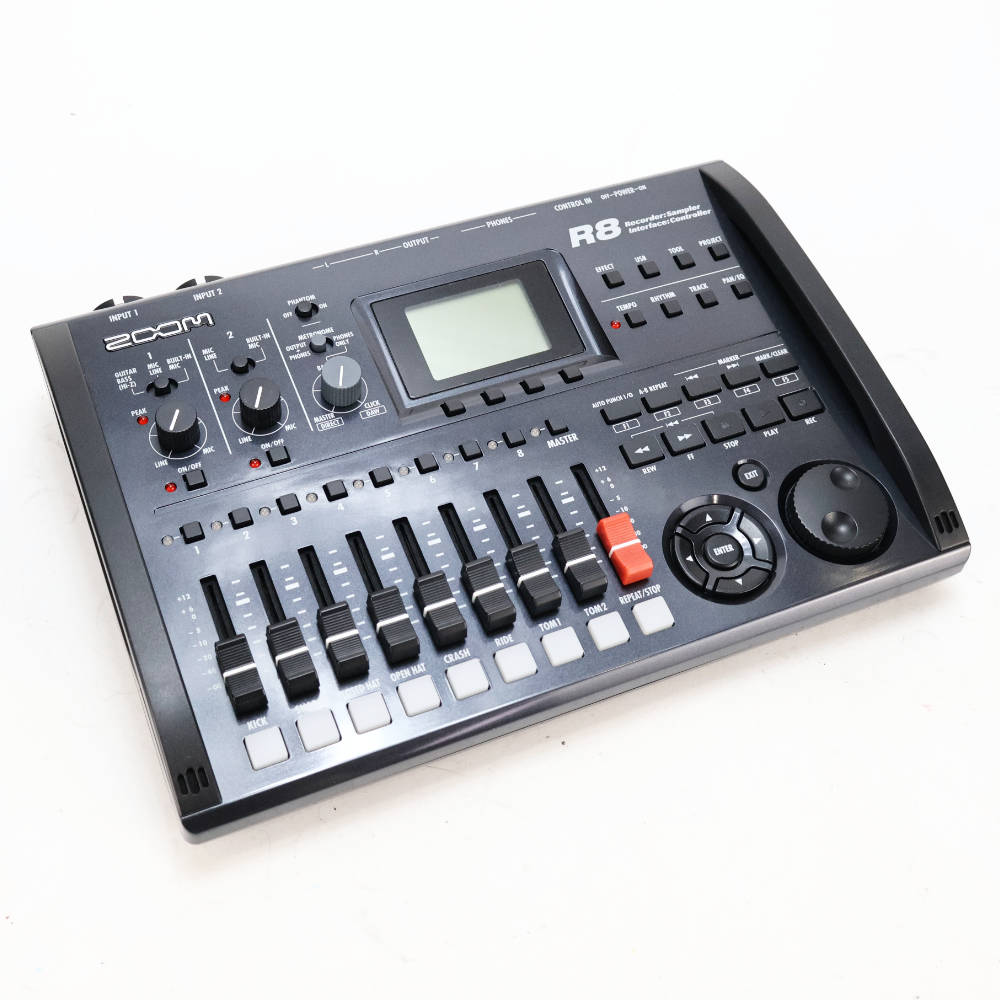 【中古】 デジタルレコーダー ZOOM R8 マルチトラックレコーダー 本体画像 斜め 
