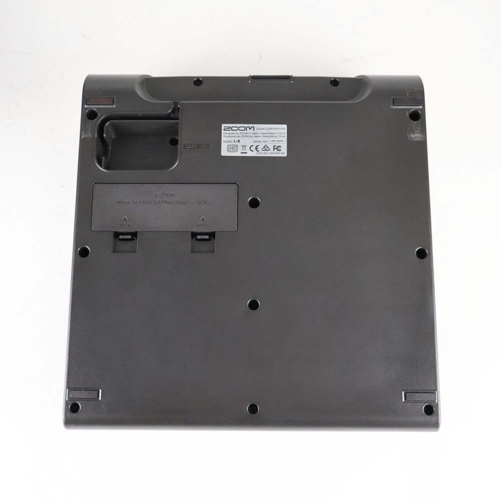 【中古】 ライブミキサー&レコーダー ズーム ZOOM LIVETRAK L-8 8チャンネル 裏面