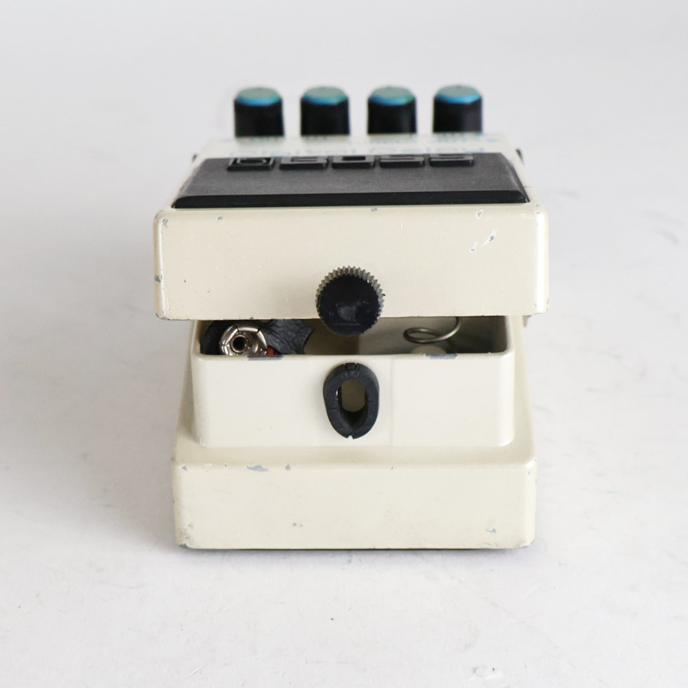【中古】 デジタルディレイ エフェクター BOSS DD-3 Digtal Delay ギターエフェクター ディレイ 側面