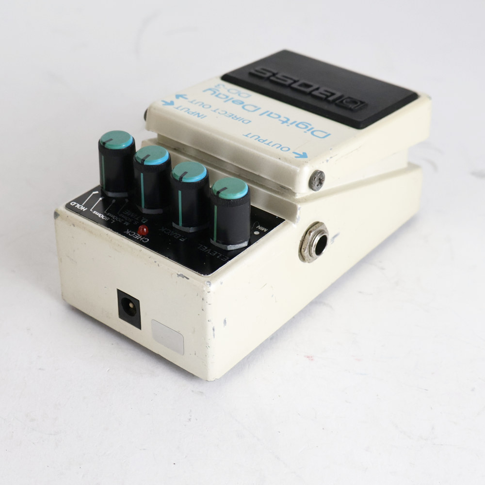 【中古】 デジタルディレイ エフェクター BOSS DD-3 Digtal Delay ギターエフェクター ディレイ 側面