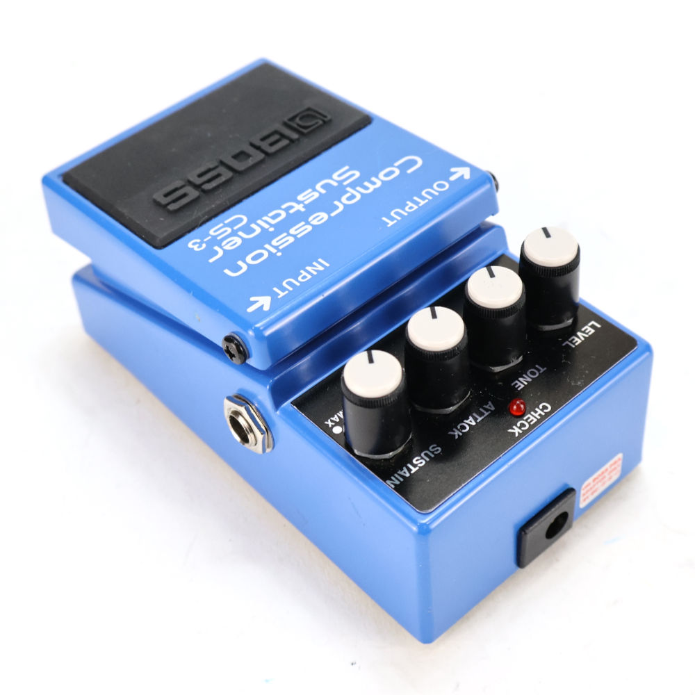 【中古】コンプレッサー エフェクター BOSS CS-3 Compression Sustainer ギターエフェクター リア斜めアングル画像