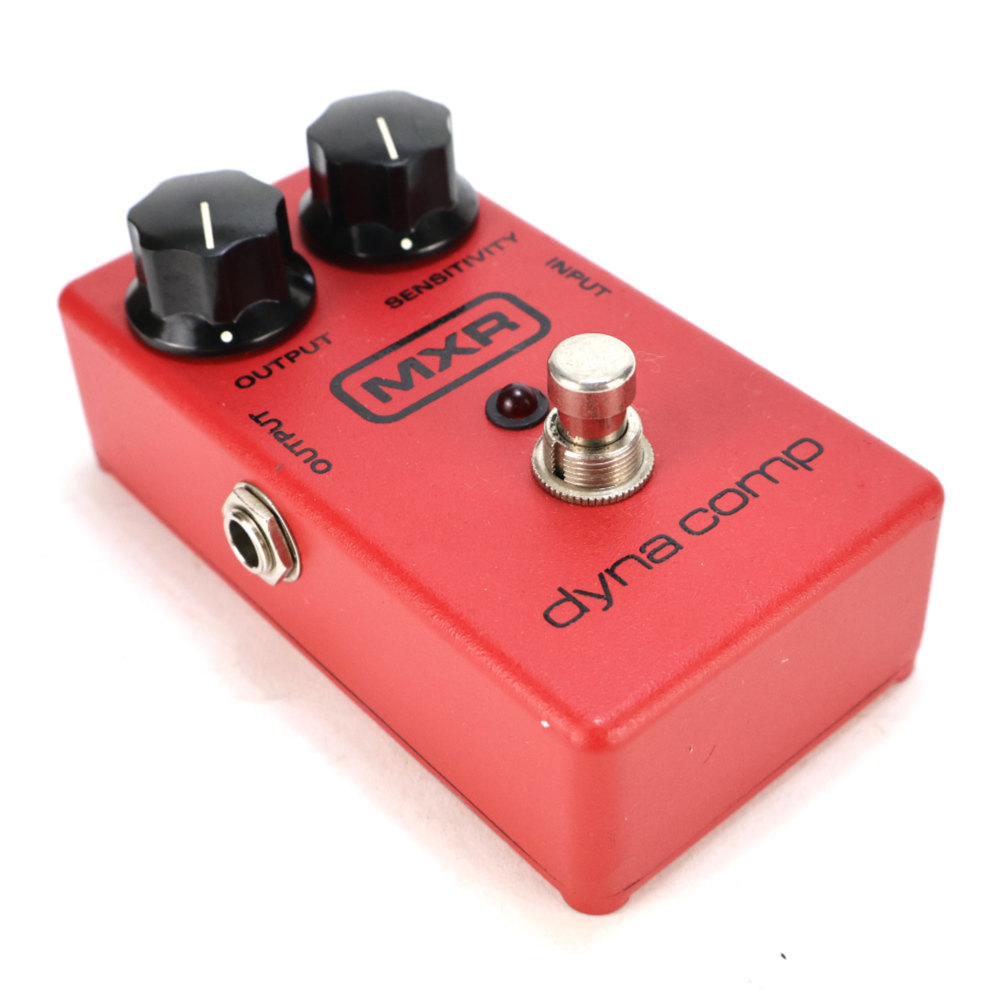【中古】コンプレッサー エフェクター MXR M-102 DYNA COMP ダイナコンプ ギターエフェクター 斜めアングル画像
