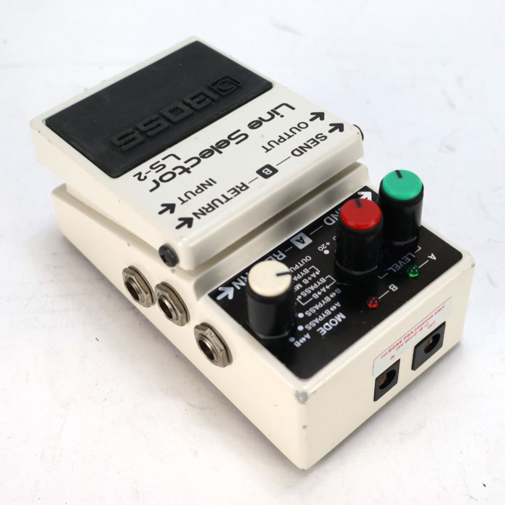 【中古】 ラインセレクター エフェクター BOSS LS-2 Line Selector ギター ベースエフェクター リア斜めアングル画像