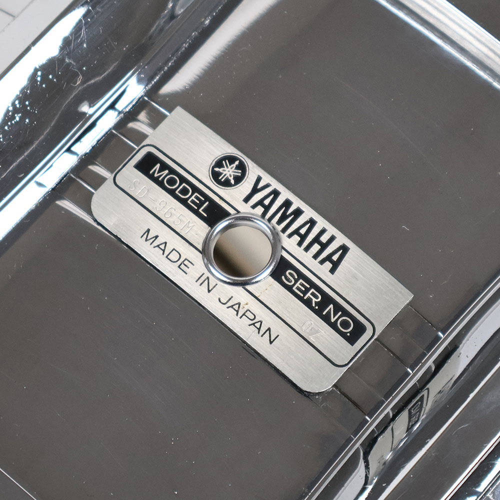 【中古】 スネアドラム ヤマハ YAMAHA SD-965M Seamless Steel Shell 14x6.5 Made in Japan エンブレム