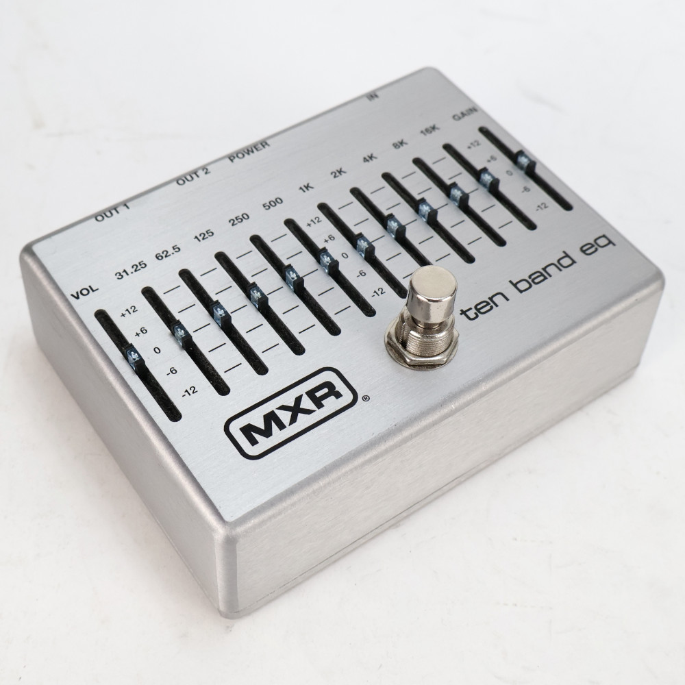 【中古】 MXR グラフィックイコライザー エフェクター M108S 10 Band Graphic EQ ギターエフェクター M-108S 本体画像 斜め 