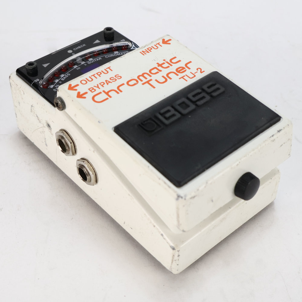 【中古】 クロマチックチューナー エフェクター BOSS TU-2 Chromatic Tuner ペダルチューナー 本体画像 斜め 2