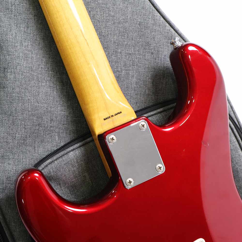 【中古】 エレキギター Fender Japan ST62-US OCR 2012年製 フェンダージャパン ストラトキャスター USAピックアップ搭載 バスウッドボディー 日本製 キャンディーアップルレッド ネックプレート