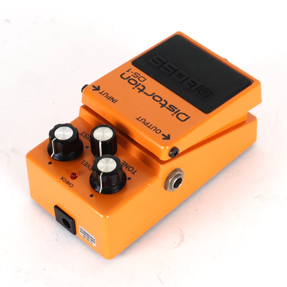 【中古】 ディストーション エフェクター BOSS DS-1 Distortion Made in Japan ギターエフェクター リア斜めアングル画像
