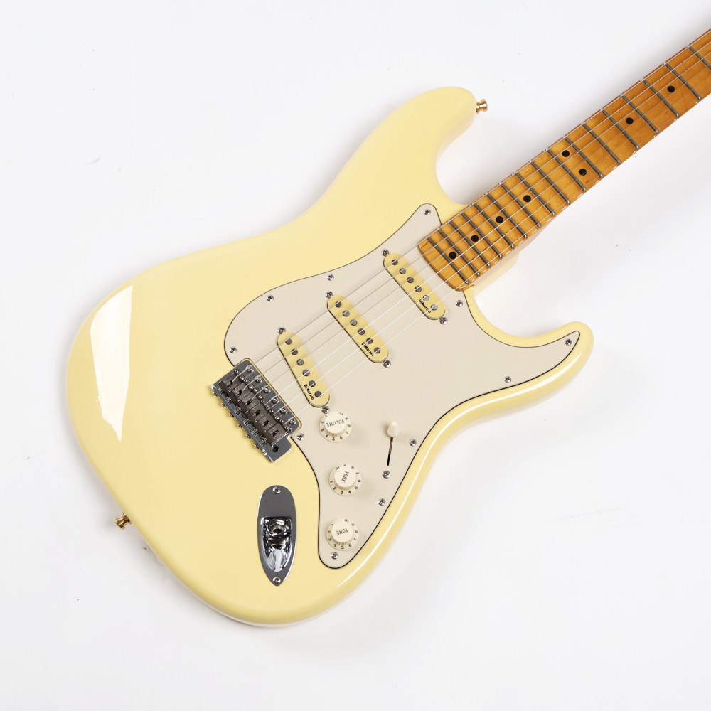 【中古】 エレキギター Fender Yngwie Malmsteen Stratocaster Maple FingerBoard Vintage White 2003年製 フェンダー イングヴェイ・マルムスティーン ストラトキャスター Dimarzioピックアップ搭載 ボディトップ
