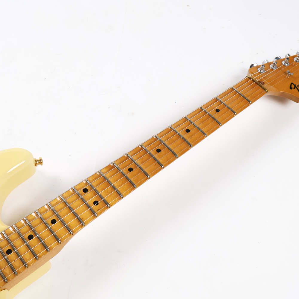 【中古】 エレキギター Fender Yngwie Malmsteen Stratocaster Maple FingerBoard Vintage White 2003年製 フェンダー イングヴェイ・マルムスティーン ストラトキャスター Dimarzioピックアップ搭載 指板