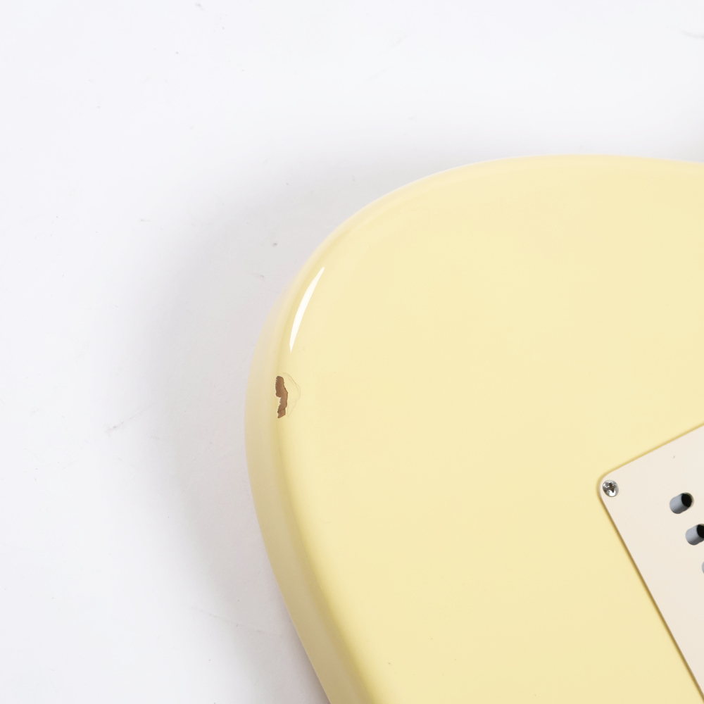 【中古】 エレキギター Fender Yngwie Malmsteen Stratocaster Maple FingerBoard Vintage White 2003年製 フェンダー イングヴェイ・マルムスティーン ストラトキャスター Dimarzioピックアップ搭載 傷