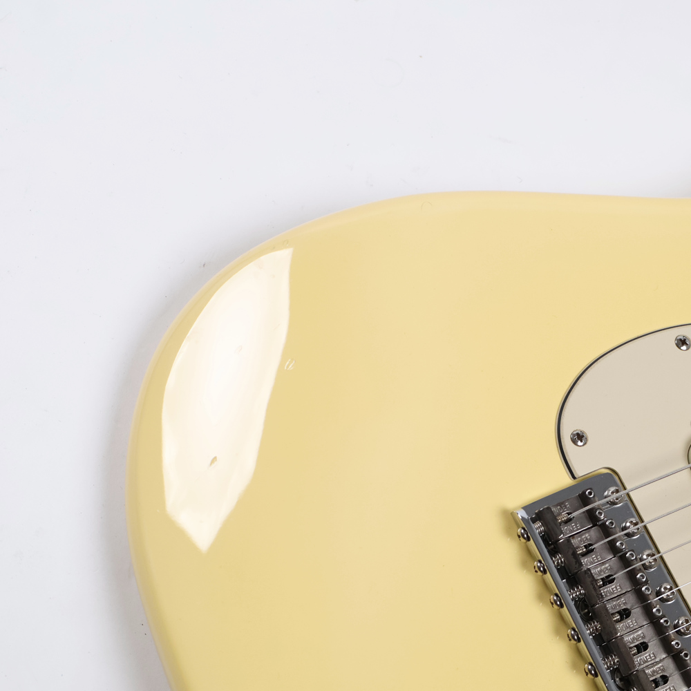 【中古】 エレキギター Fender Yngwie Malmsteen Stratocaster Maple FingerBoard Vintage White 2003年製 フェンダー イングヴェイ・マルムスティーン ストラトキャスター Dimarzioピックアップ搭載 打痕