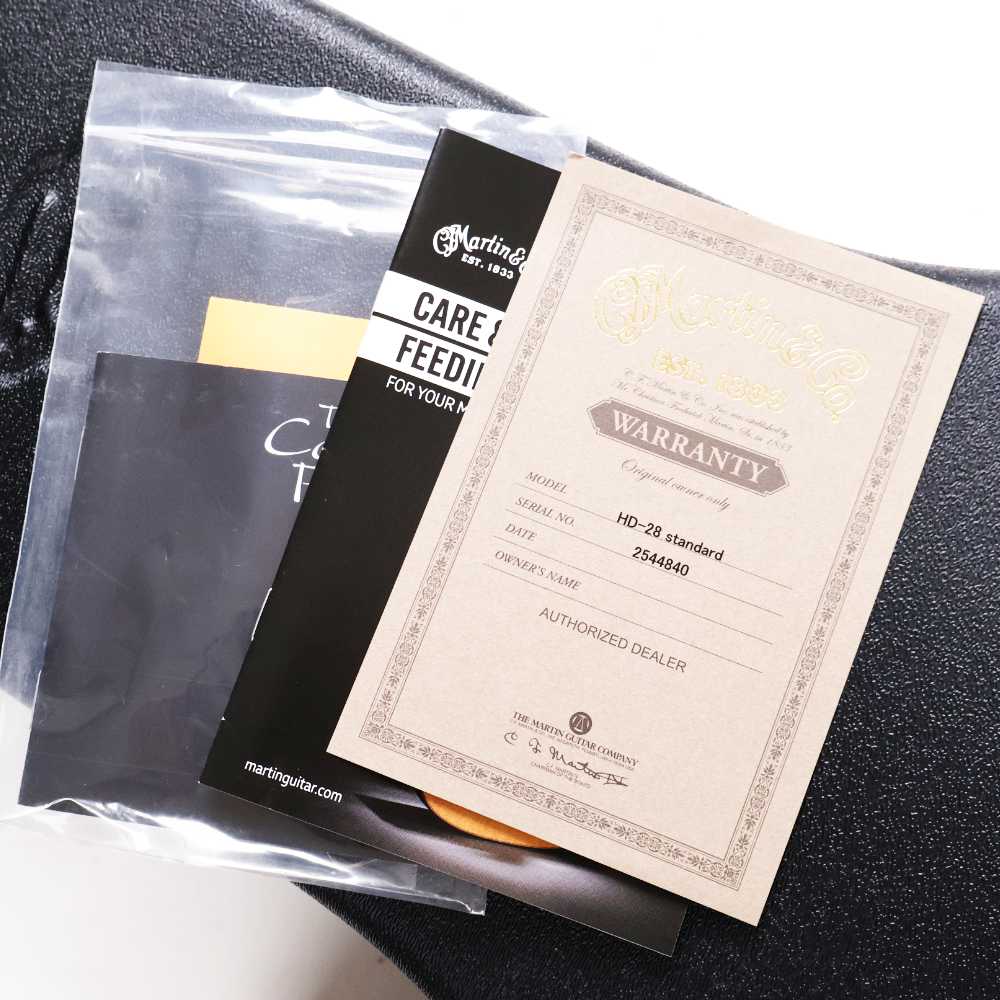 【中古】 MARTIN マーチン HD-28 Standard 2021年製 LR BAGGS M1 Active 搭載 アコースティックギター 付属品画像