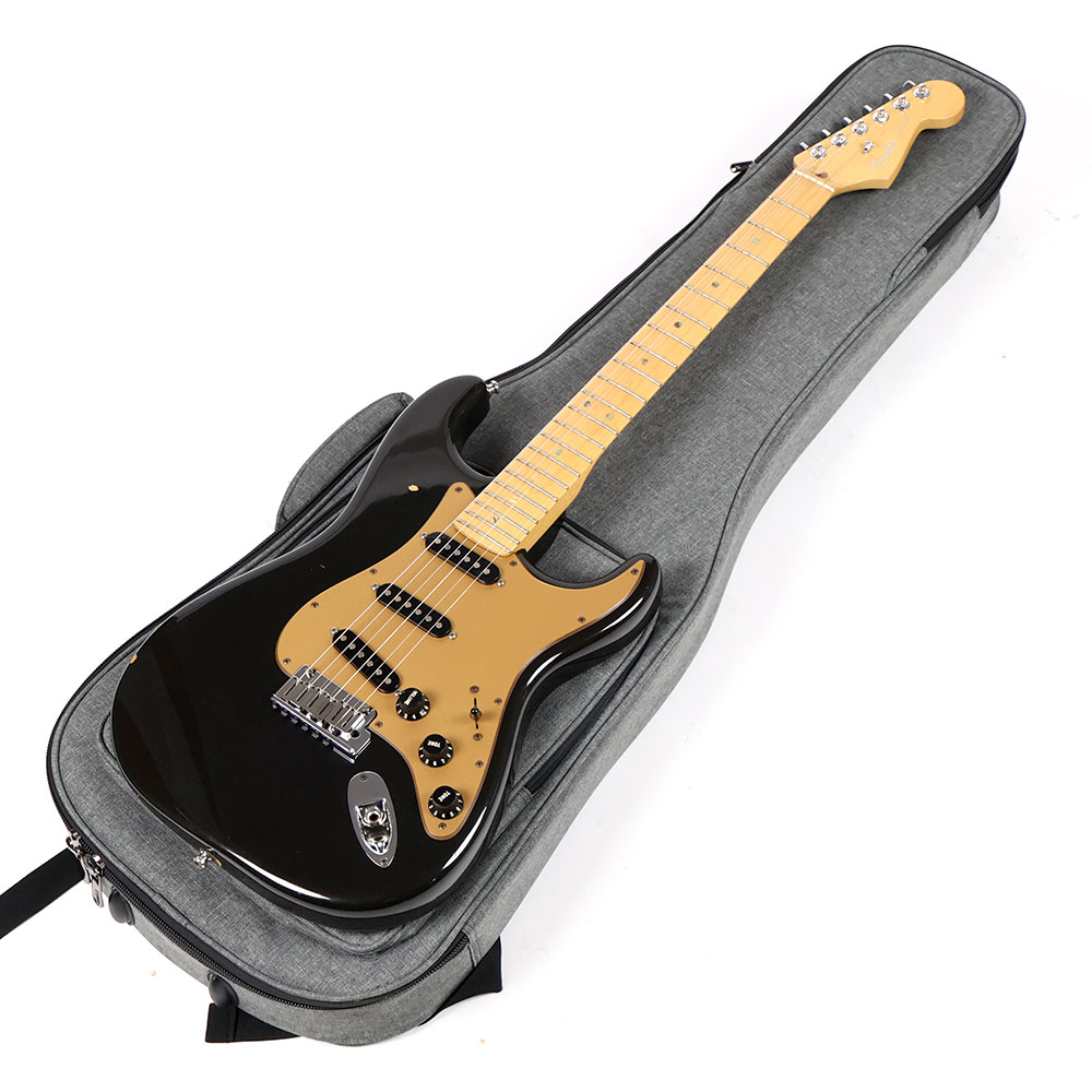 【中古】 エレキギター Fender American Deluxe Stratocaster Maple Fingerboard Montego Black 2004年製 フェンダー アメリカンデラックス ストラトキャスター