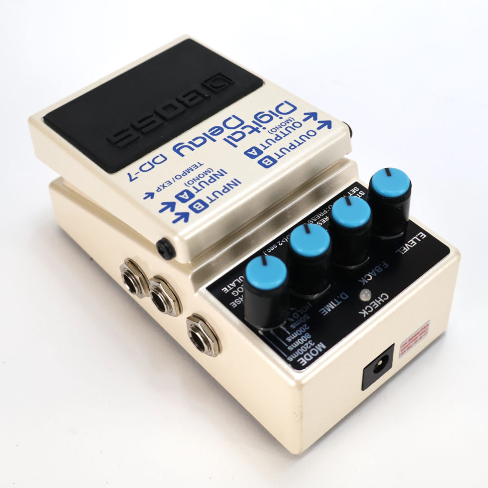 【中古】ディレイ エフェクター BOSS DD-7 Digital Delay ギターエフェクター デジタルディレイ リア斜めアングル画像