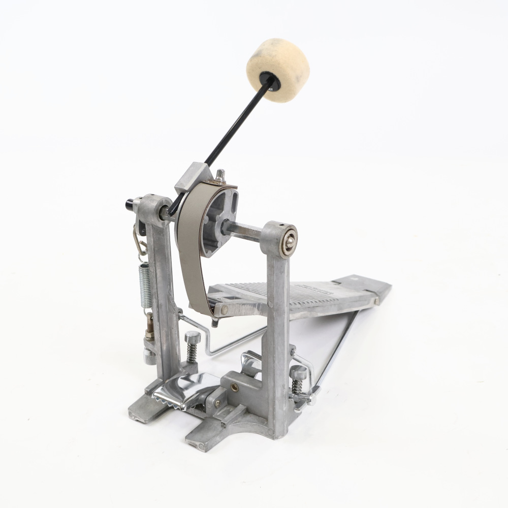 【中古】 ドラムペダル ヤマハ YAMAHA FP720 ドラムシングルフットペダル 斜めアングル画像