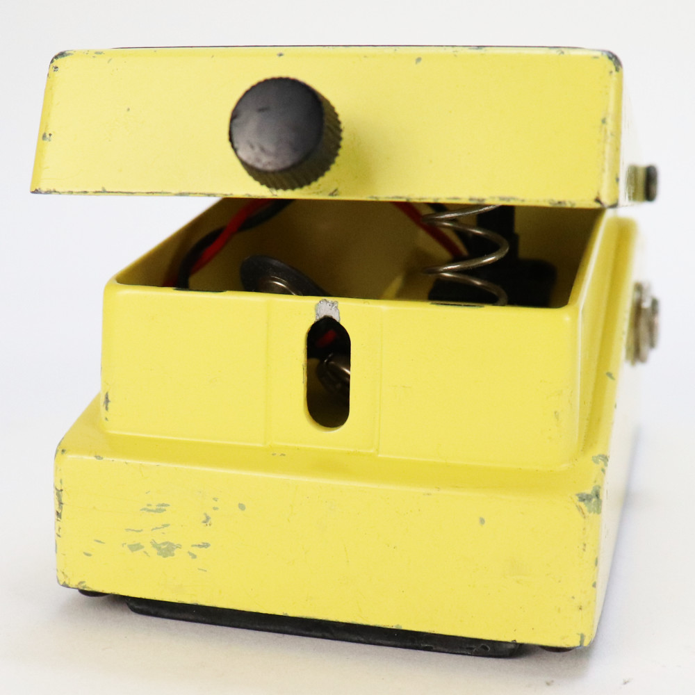 【中古】 スーパーオーバードライブ エフェクター BOSS SD-1 Super Over Drive ギターエフェクター 電池ボックスゴムパーツ