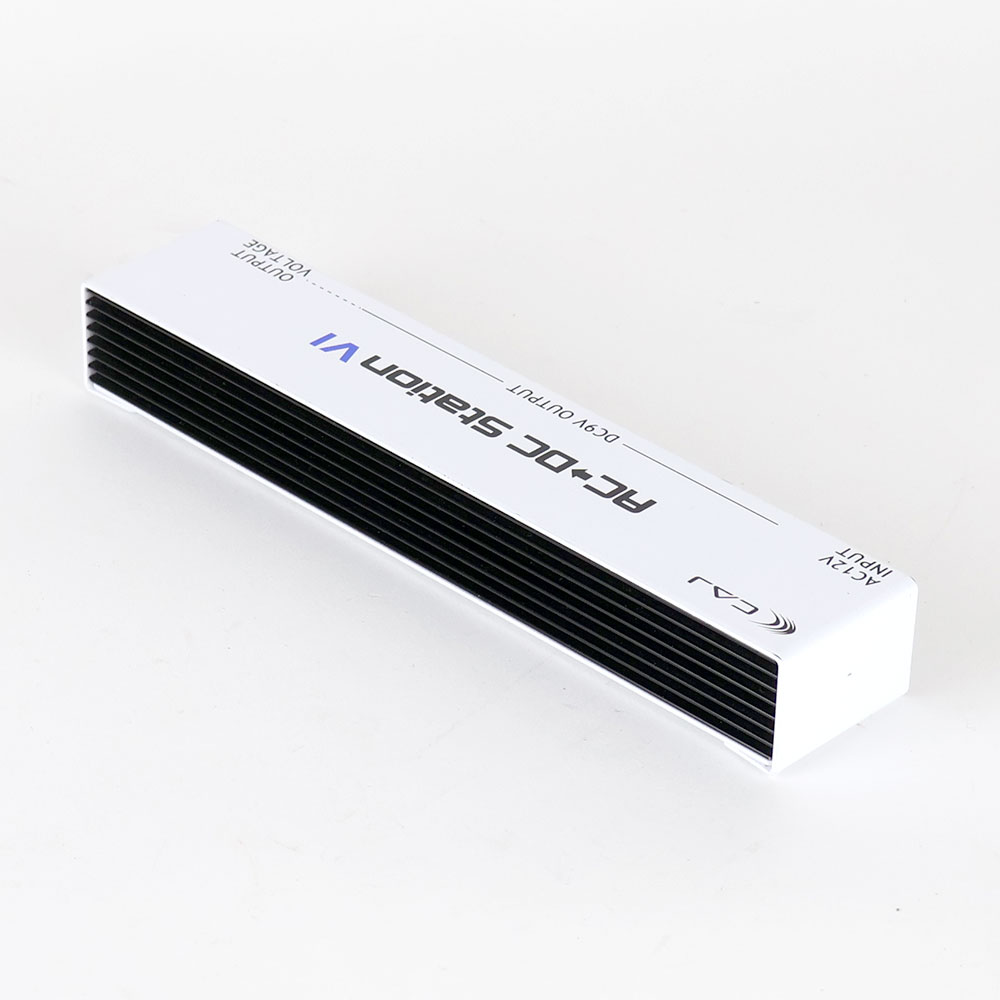 【中古】 パワーサプライ CAJ AC/DC Station VI 全体