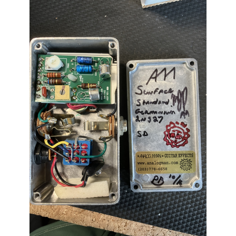 【中古】 ANALOG.MAN アナログマン SUN FACE 2N527 ファズ エフェクター ギターエフェクター 内部