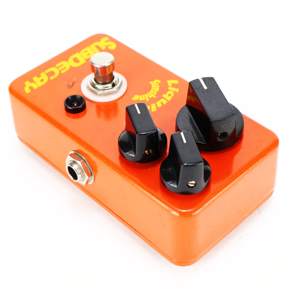 【中古】 オーバードライブ Subdecay サブディケイ Liquid Sunshine ギターエフェクター 本体画像 斜め