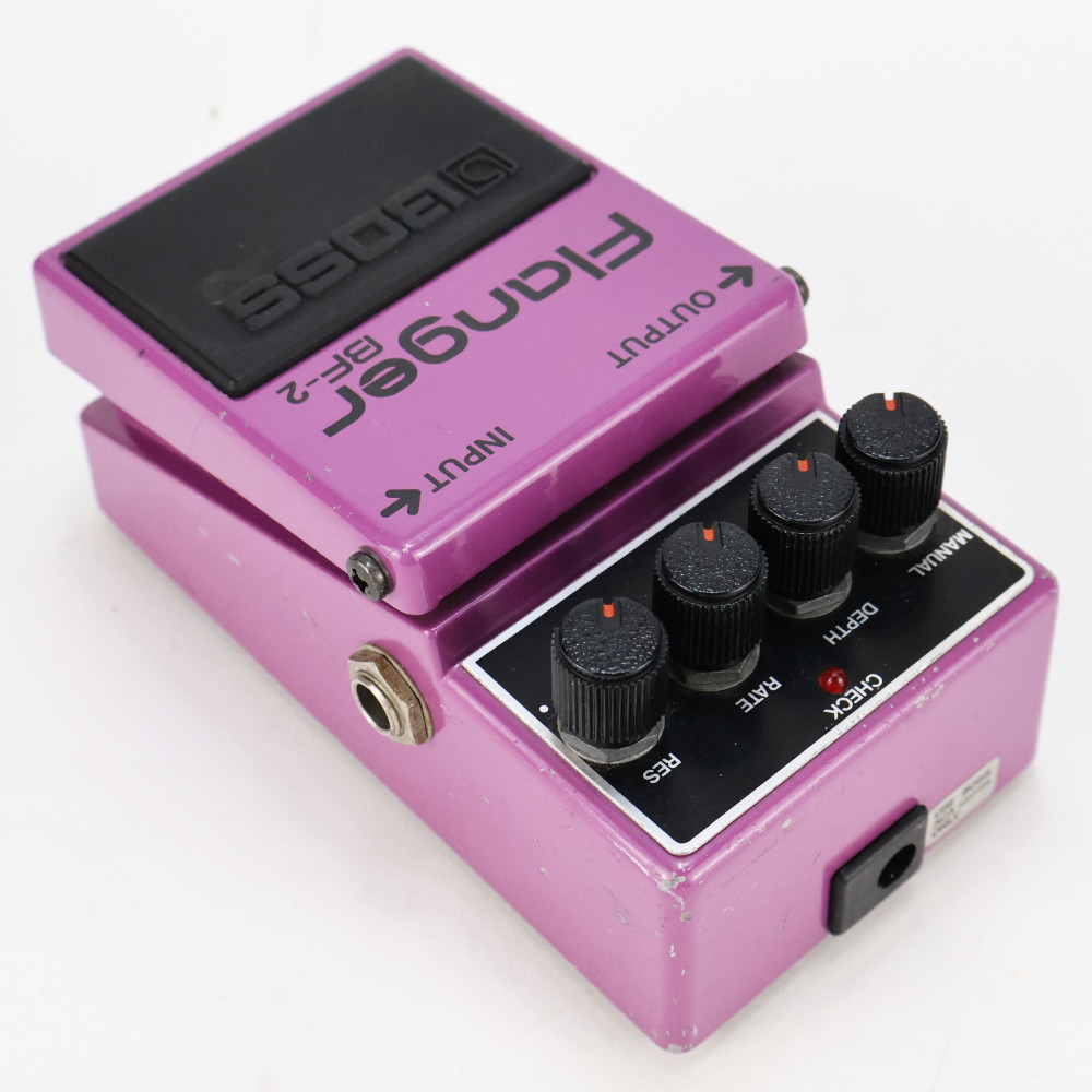 【中古】 フランジャー BOSS BF-2 Flanger Made in Japan ボス ギターエフェクター 本体画像 斜め 2