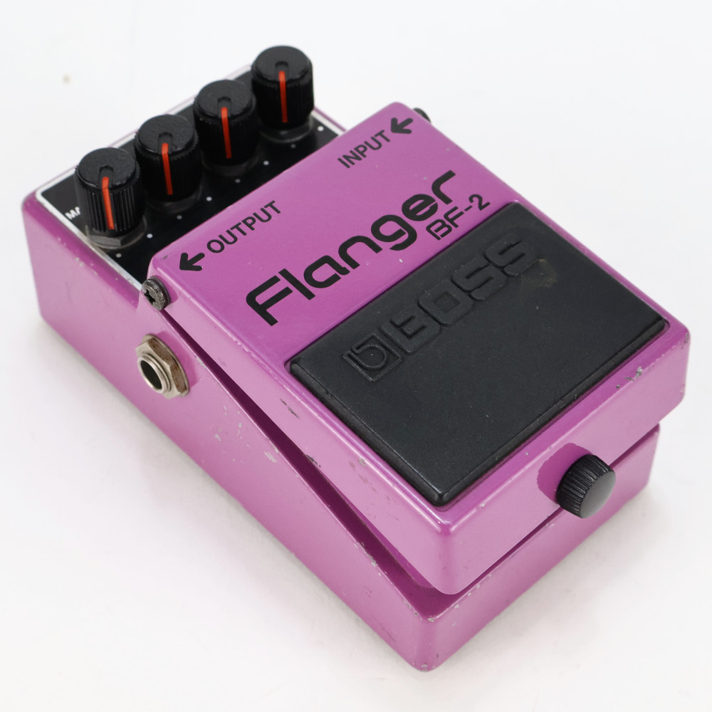 【中古】 フランジャー BOSS BF-2 Flanger Made in Japan ボス ギターエフェクター 本体画像 斜め