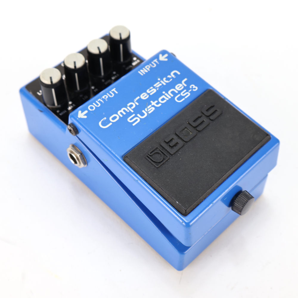 【中古】コンプレッサー エフェクター BOSS CS-3 Compression Sustainer ギターエフェクター 斜めアングル画像