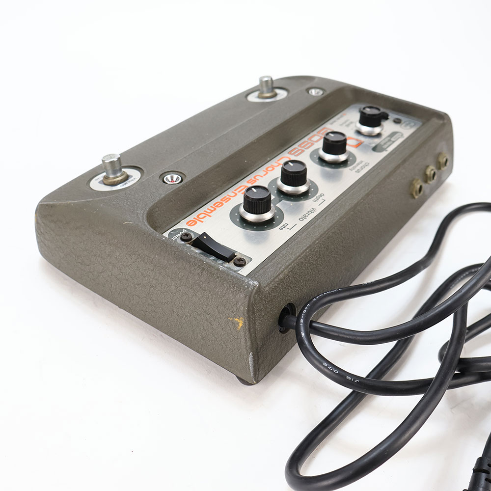 【中古】 BOSS CE-1 Chorus Ensemble コーラス ビブラート ギターエフェクター 側面