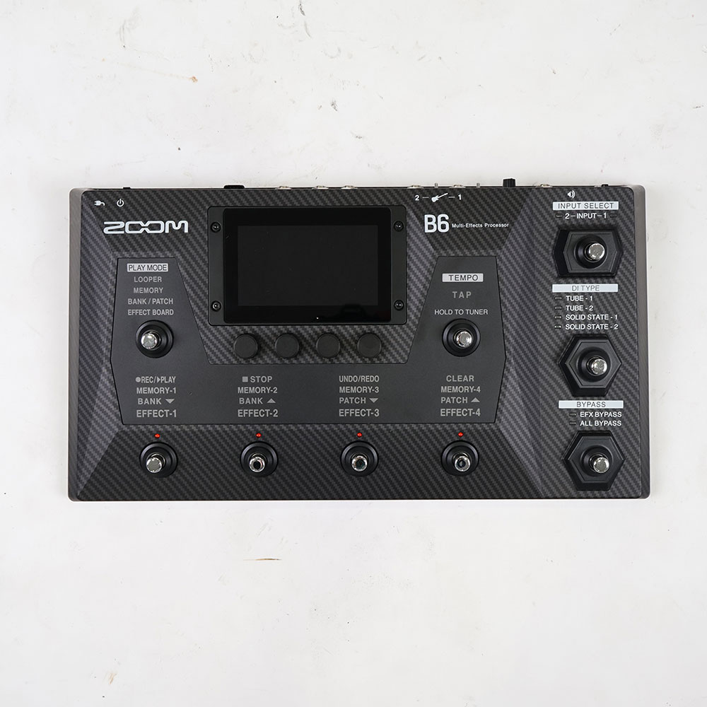 【中古】ZOOM ズーム B6 ベース用マルチエフェクター タッチ操作 DI搭載 正面