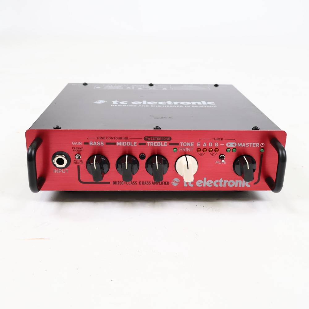 【中古】 tc electronic BH250 小型ベースアンプ ヘッド 正面