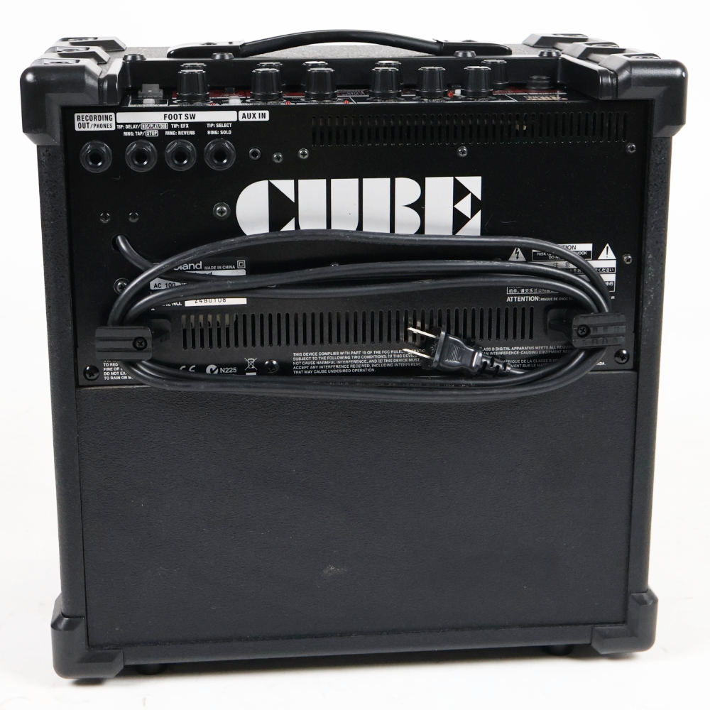 【中古】 ギターアンプ ROLAND CUBE-40XL ローランド キューブ 本体画像 裏