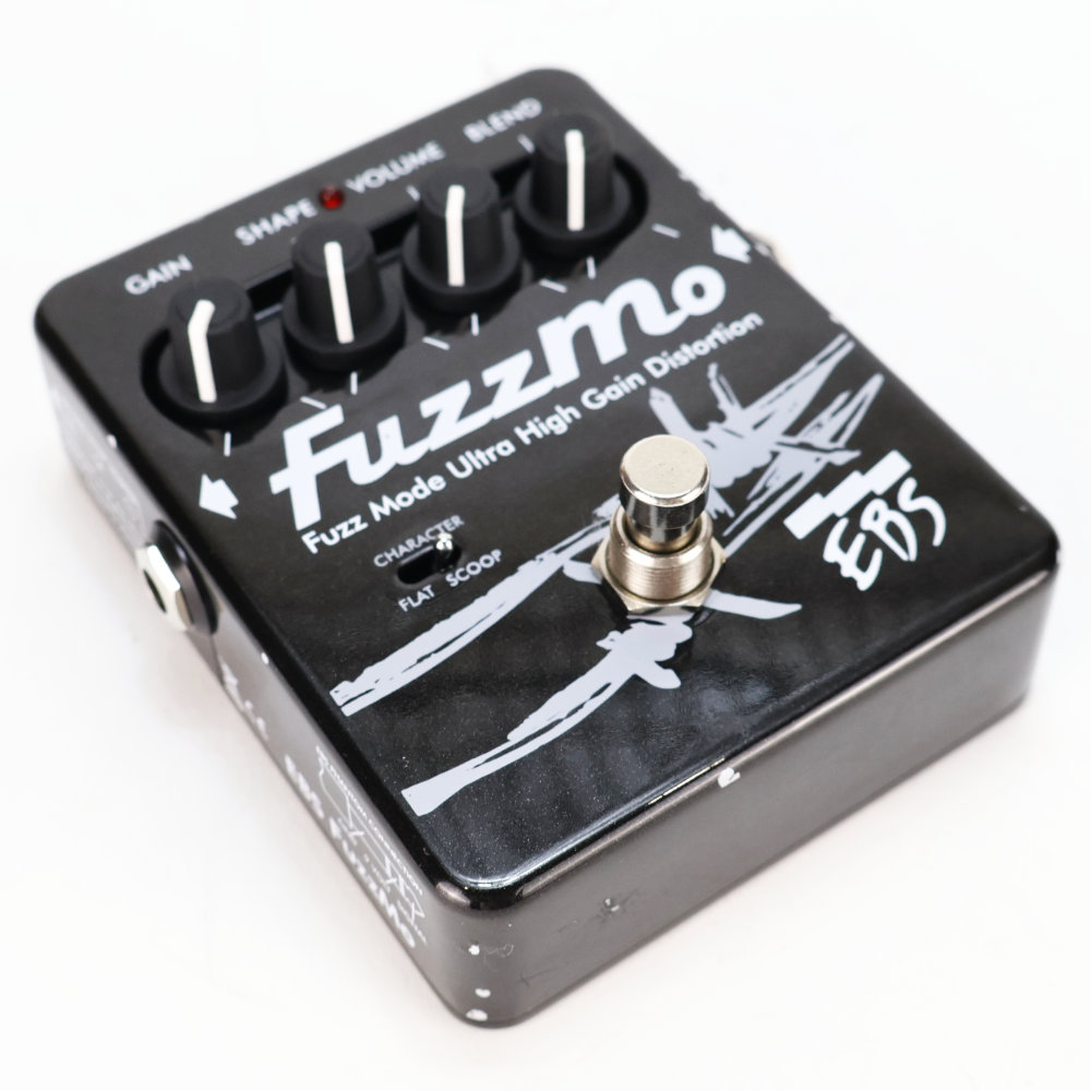 【中古】 ベース用ディストーション ベースエフェクター EBS FUZZMO 本体画像 斜め 2