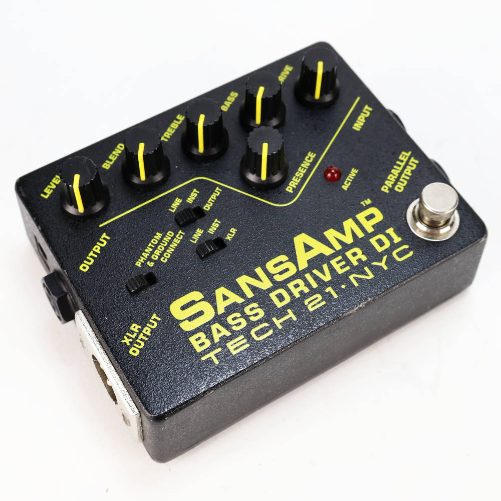 【中古】サンズアンプ ベースドライバーDI TECH21 SansAmp BASS DRIVER DI 旧仕様 ベース用DI プリアンプ 本体画像 斜め2