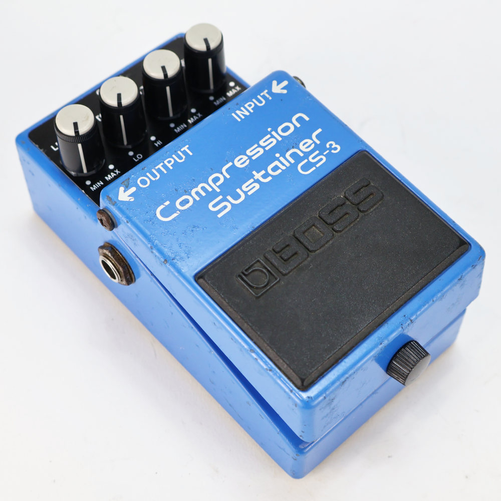 【中古】コンプレッサー エフェクター BOSS CS-3 Compression Sustainer ギターエフェクター 本体画像 斜め 2