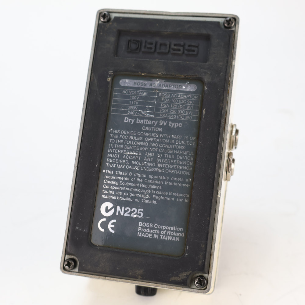 【中古】 クロマチックチューナー エフェクター BOSS TU-2 Chromatic Tuner ペダルチューナー 本体画像 裏