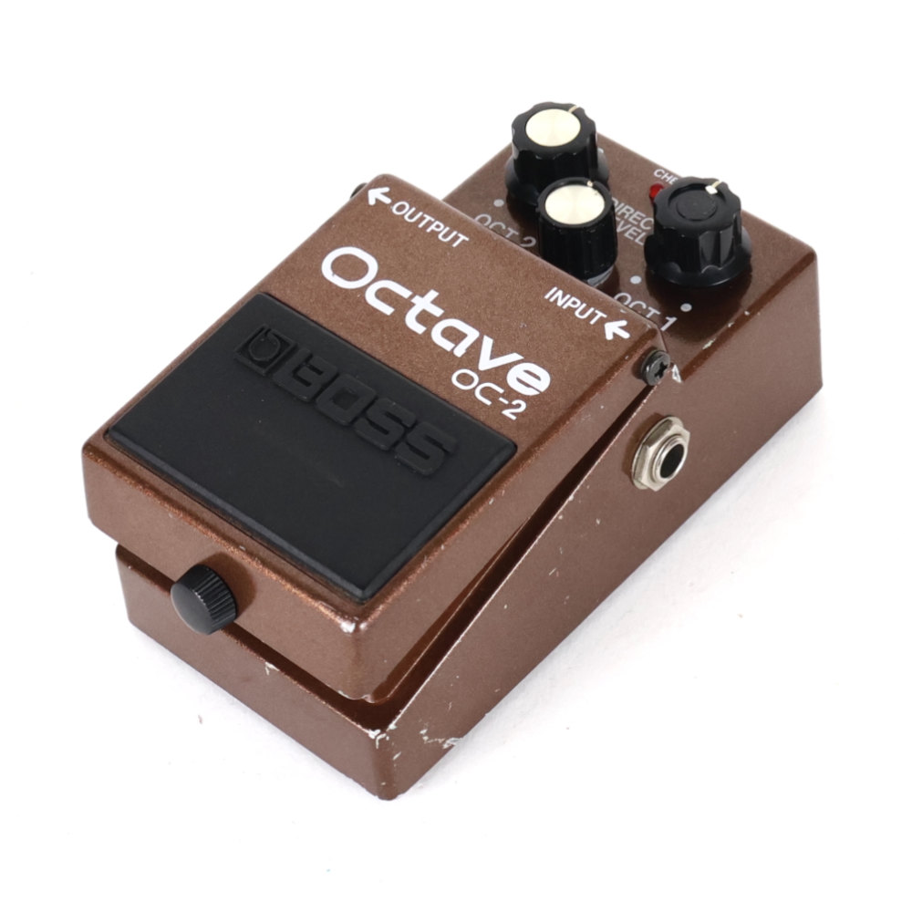 【中古】オクターブ エフェクター BOSS OC-2 Octave made in Japan ギターエフェクター オクターバー 斜めアングル画像