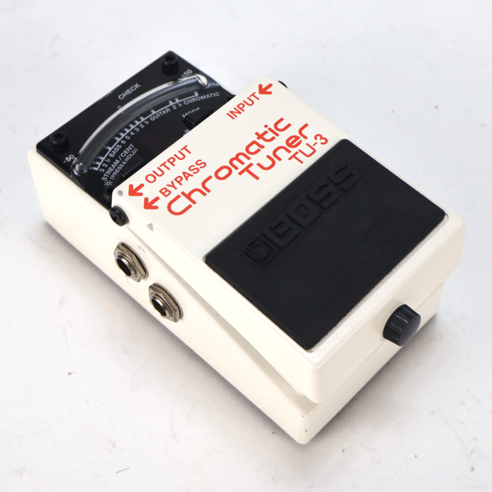 【中古】 クロマチックチューナー BOSS TU-3 Chromatic Tuner 斜めアングル画像