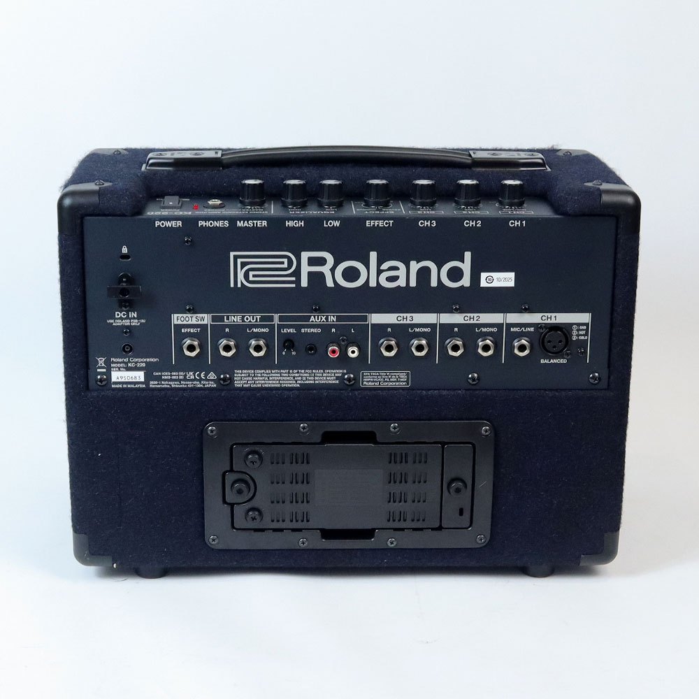 【中古】 キーボードアンプ ローランド ROLAND KC-220 キーボード用アンプ 電池駆動対応 簡易PA 背面