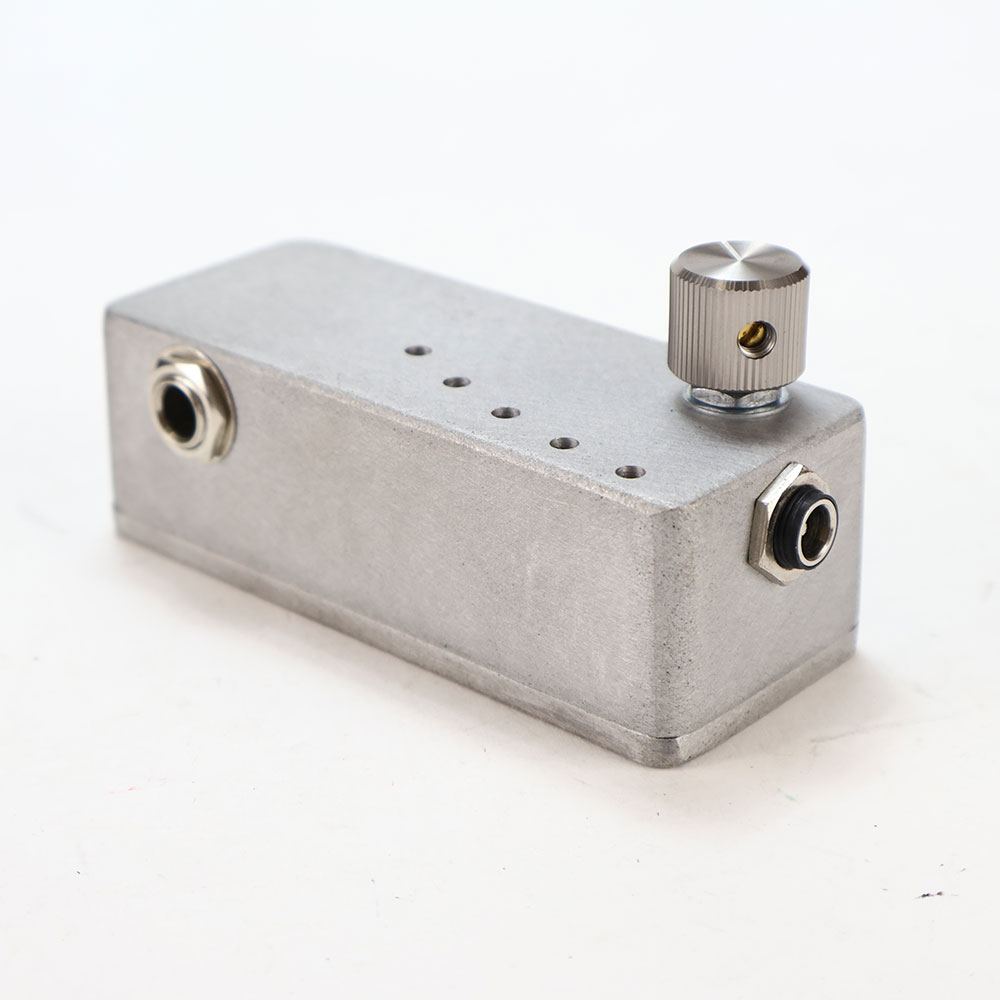 【中古】 Lee Custom Amplifier 12AU7 Tube Buffer Booster バッファー ブースター ギターエフェクター リーカスタムアンプリファイア 全体