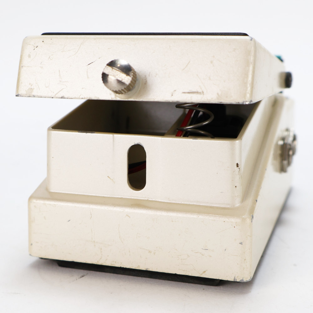【中古】ディレイ エフェクター BOSS DD-6 Digtal Delay ギターエフェクター 電池ボックスゴムパーツ