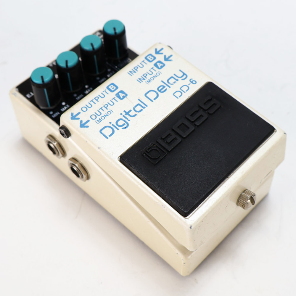 【中古】ディレイ エフェクター BOSS DD-6 Digtal Delay ギターエフェクター 本体画像 斜め 2
