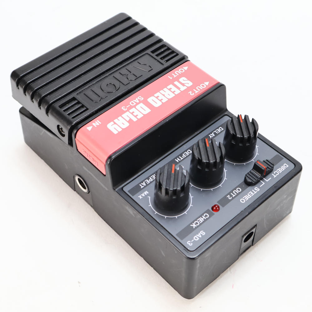 【中古】 ステレオアナログディレイ ARION SAD-3 アリオン ギターエフェクター 本体画像 斜め 