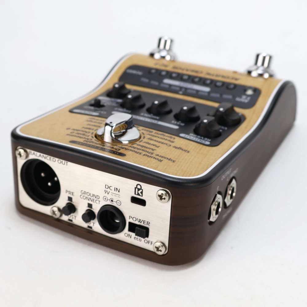 【中古】 ZOOM ズーム AC-2 Acoustic Creator アコースティックギター用プリアンプ 本体画像 斜め 