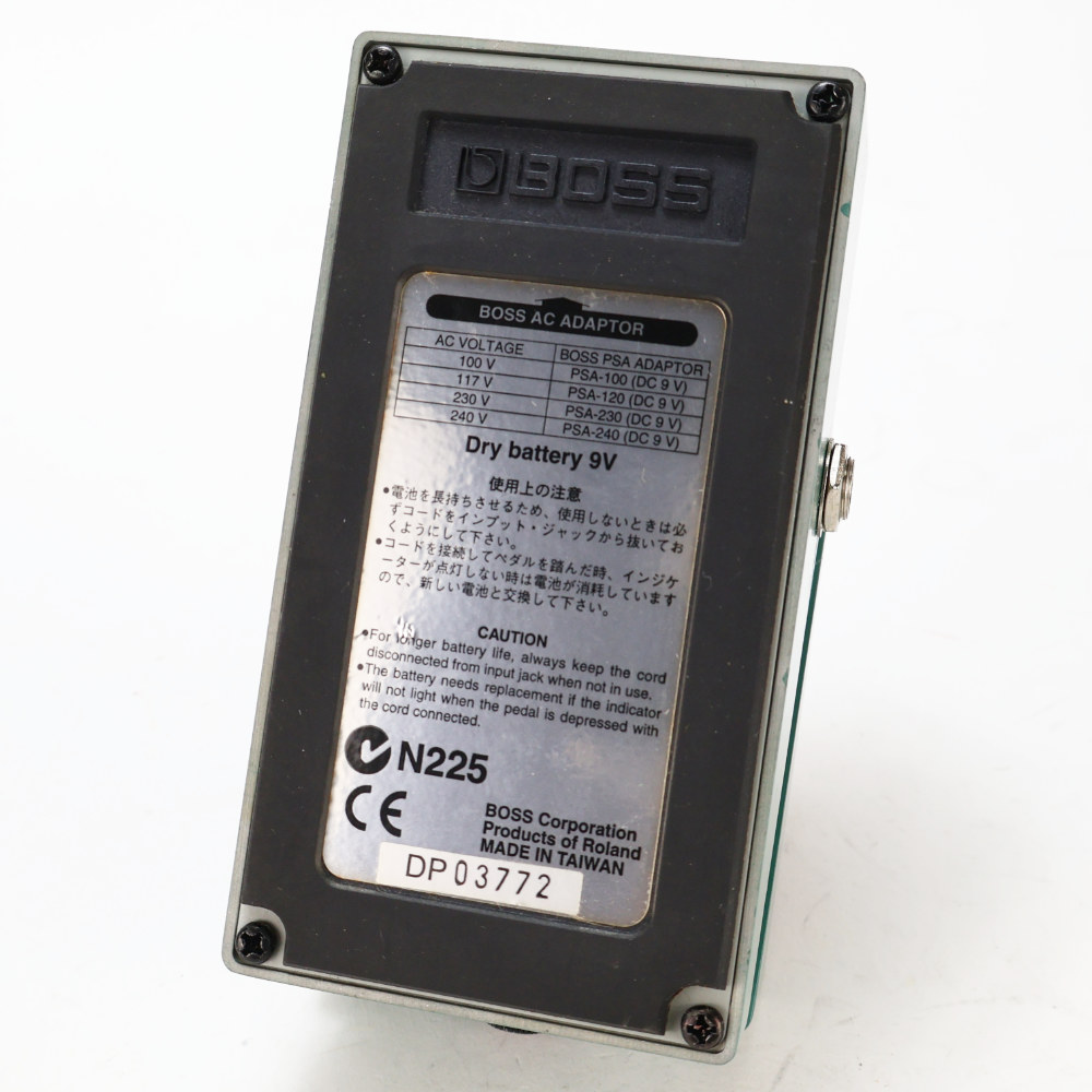 【中古】 トレモロ エフェクター BOSS TR-2 Tremolo ギターエフェクター 本体画像 裏