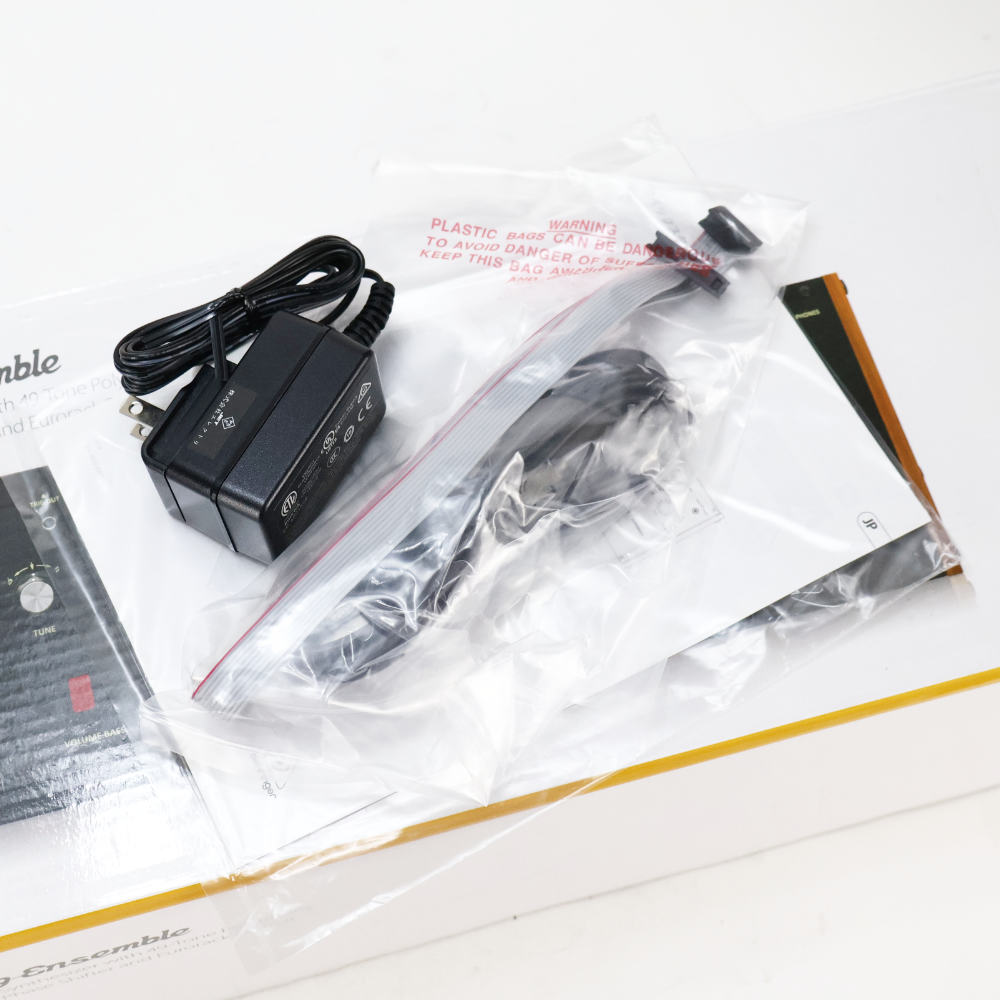 【中古】 BEHRINGER ベリンガー SOLINA STRING ENSEMBLE Analog String Ensemble Synthesizer ストリングス シンセサイザー 付属品画像